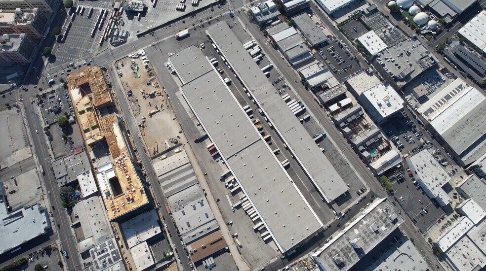 More Photos Of 1205-1321 Wholesale St, Los Angeles Warehouse For Lease