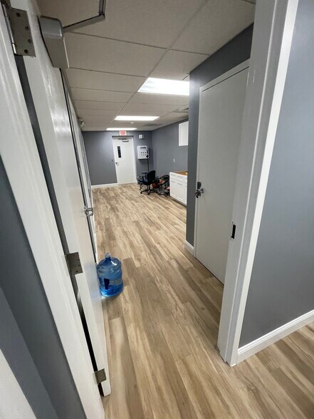 More Photos Of 24 Snake Hill Rd, North Scituate Manufacturing For Lease
