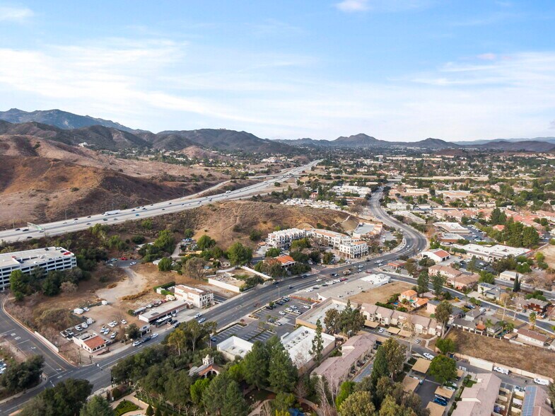 More Photos Of 1801-1819 E Thousand Oaks Blvd, Thousand Oaks Unknown For Lease