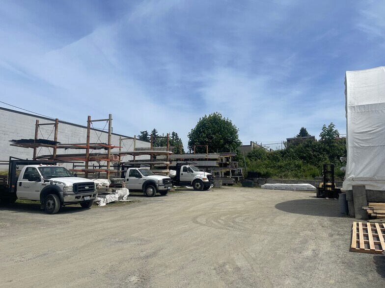 More Photos Of 12503 Evergreen Dr, Mukilteo Contractor Storage Yard For Lease