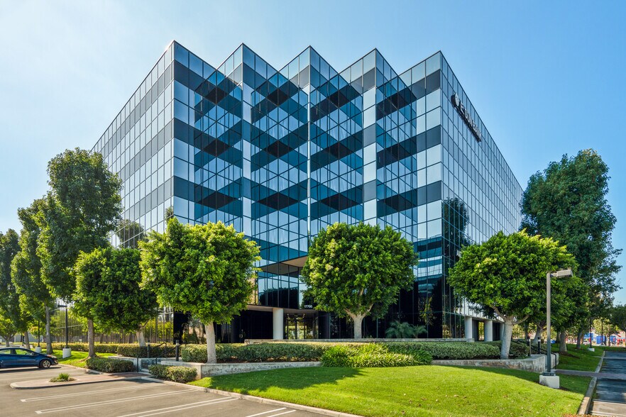 More Photos Of 17700 Castleton St, City of Industry Office For Lease