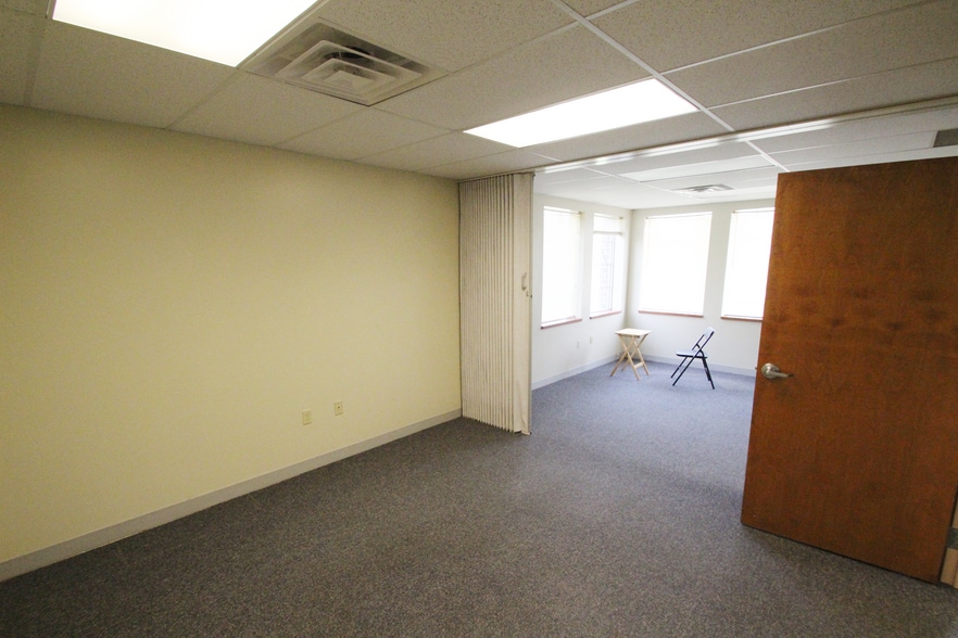 More Photos Of 1650 S Arlington St, Akron Office For Lease