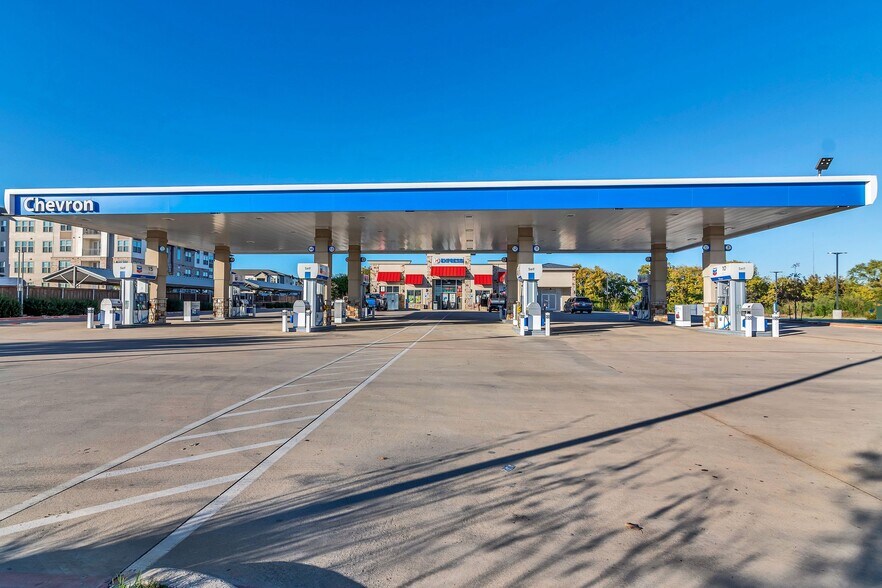 More Photos Of 5745 Golden Triangle Blvd, Fort Worth General Retail For Sale