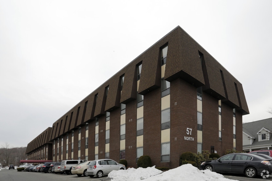 More Photos Of 57 North St, Danbury Medical For Lease