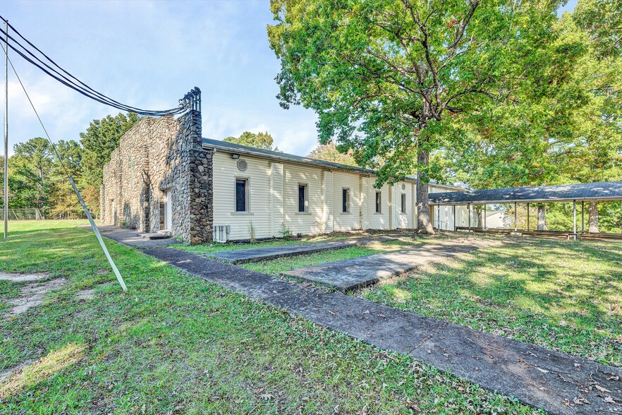 More Photos Of 11738 Leesville Rd, Lynch Station Religious Facility For Sale