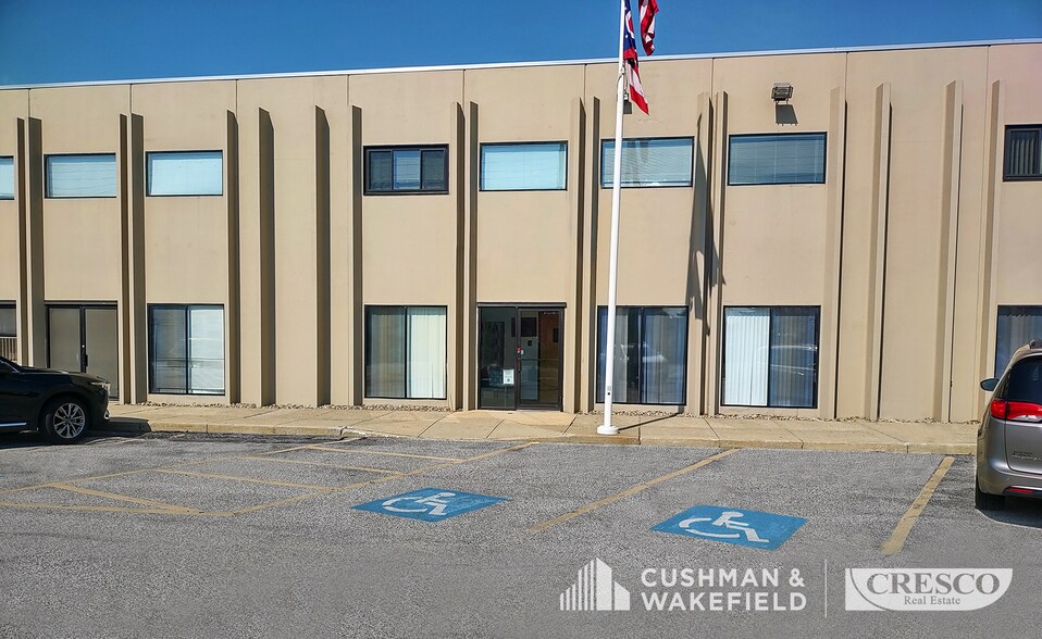 More Photos Of 6800-6898 Engle Rd, Middleburg Heights Manufacturing For Lease