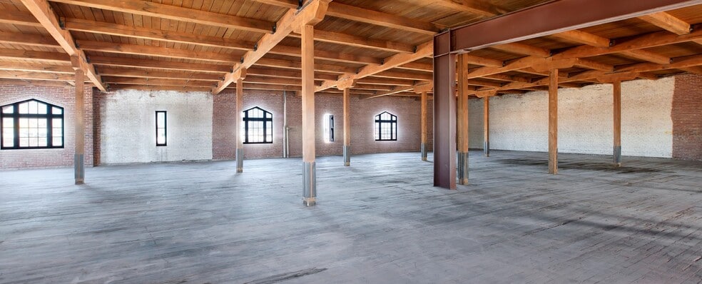 More Photos Of 200 Rhode Island St, San Francisco Office For Lease