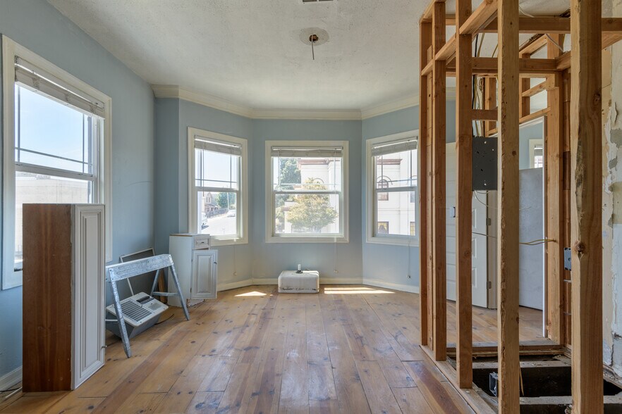 More Photos Of 906 Marin St, Vallejo Storefront Retail Residential For Sale