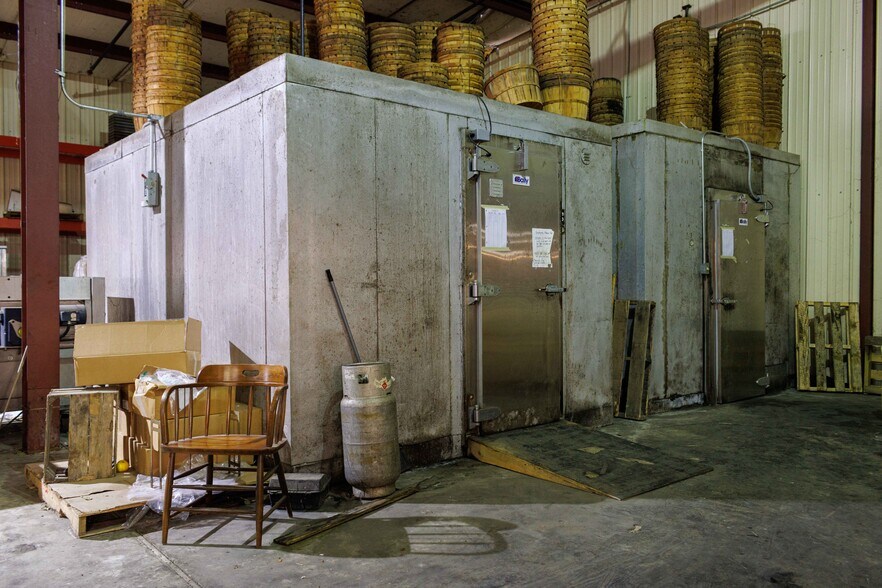 More Photos Of 63 Talona Spur Rd, Ellijay Freestanding For Sale