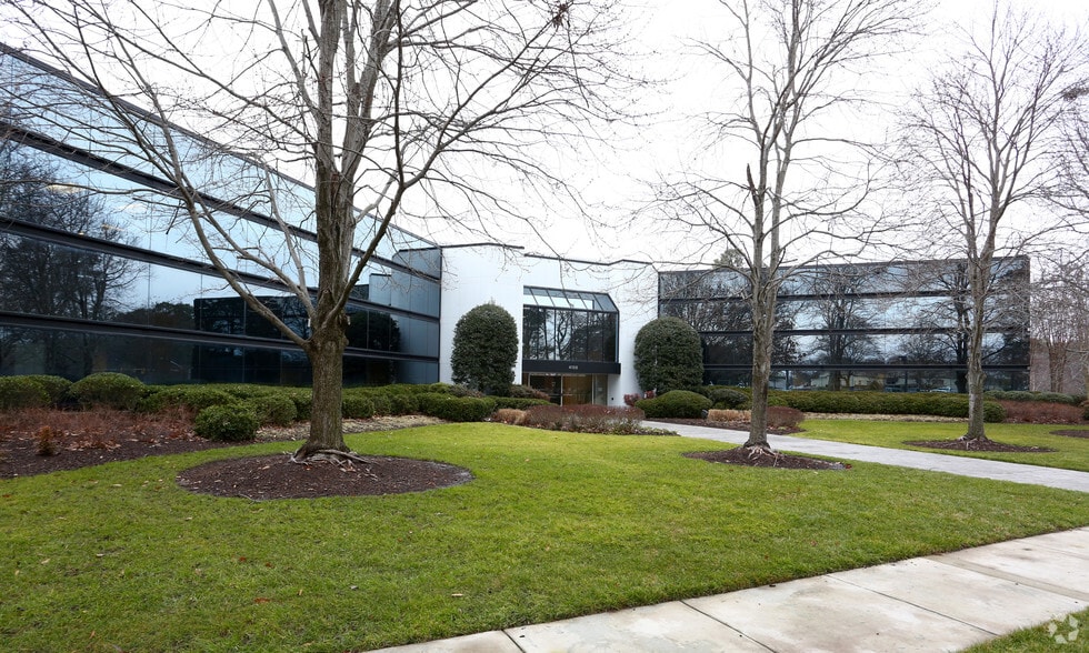 More Photos Of 4198 Cox Rd, Glen Allen Office For Lease