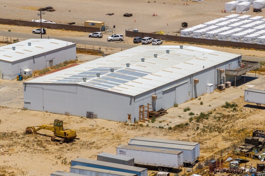 Primary Photo Of 1400 Orange St, Rosamond Warehouse For Lease