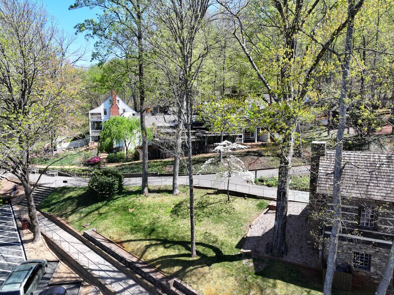 More Photos Of 683 Thomas Jefferson Pky, Charlottesville General Retail For Sale