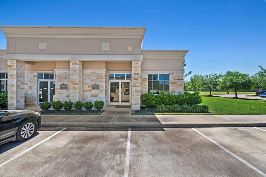 More Photos Of 1526 Katy Gap Rd, Katy Medical For Lease
