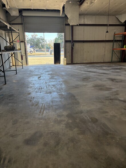 More Photos Of 4134 US 441, Lake City Light Manufacturing For Lease