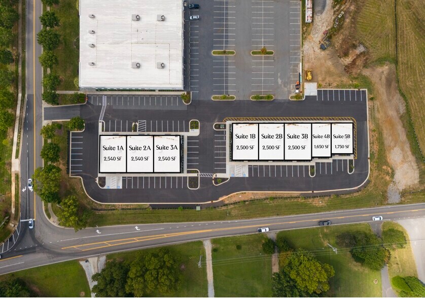 More Photos Of 112 Exmore Rd, Mooresville Flex For Lease