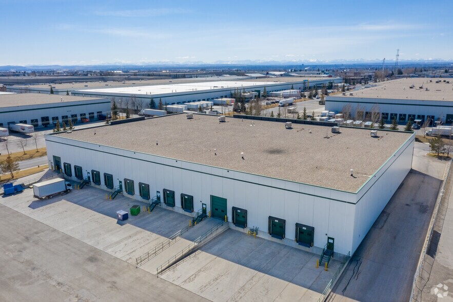 More Photos Of 4900 64th Ave SE, Calgary Warehouse For Lease