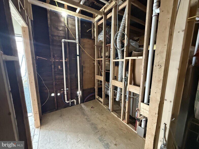 More Photos Of 1262 Church St, Reading Storefront Retail Residential For Sale