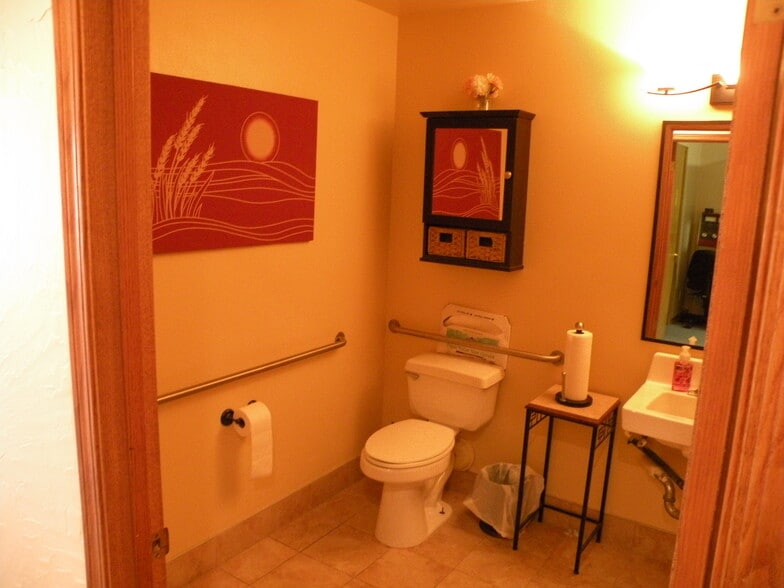 More Photos Of 235 E Clark Ave, Orcutt Office For Lease