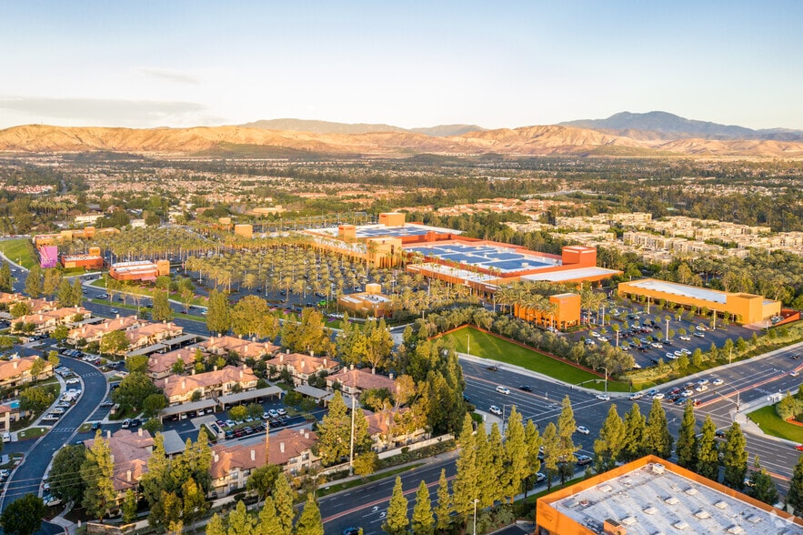 More Photos Of 13400 Jamboree Rd, Tustin Freestanding For Lease