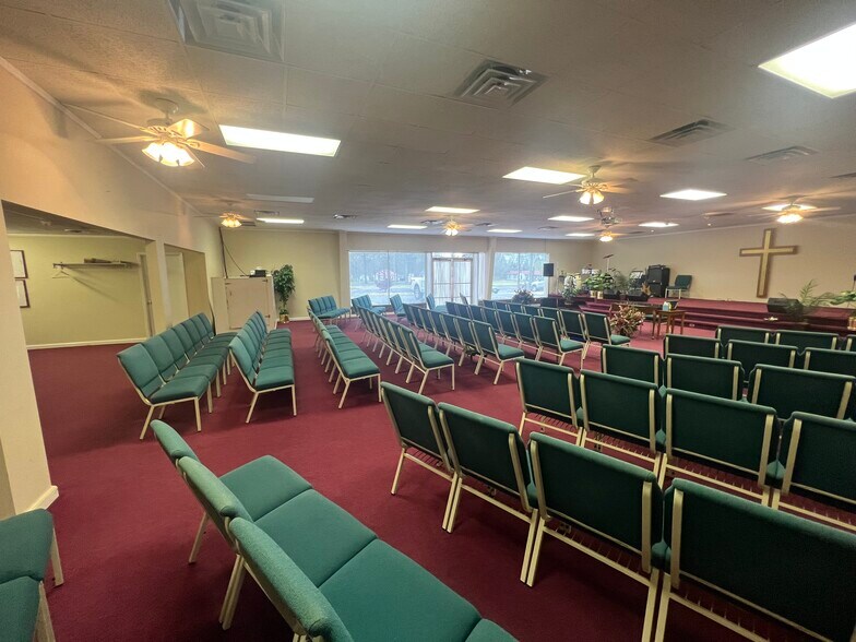 More Photos Of 2307 S Boston Rd, Danville Flex For Sale