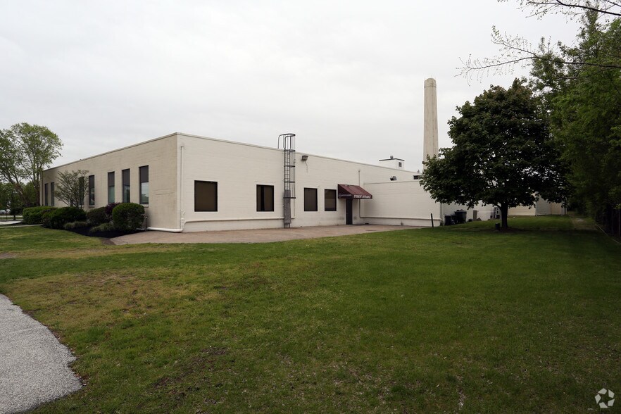 More Photos Of 50 W Powhattan Ave, Essington Light Manufacturing For Lease