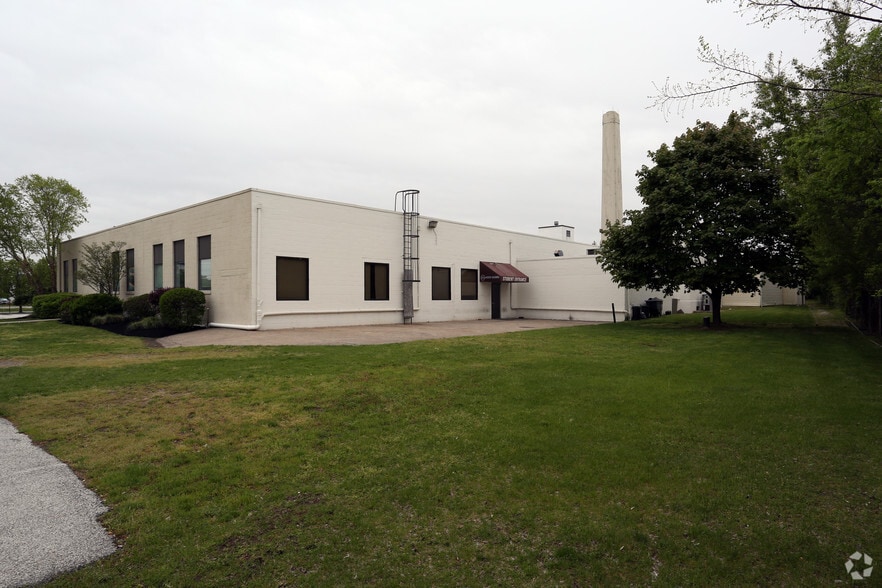 More Photos Of 50 W Powhattan Ave, Essington Light Manufacturing For Lease