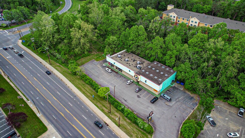 More Photos Of 140 Tunnel Rd, Asheville Freestanding For Sale