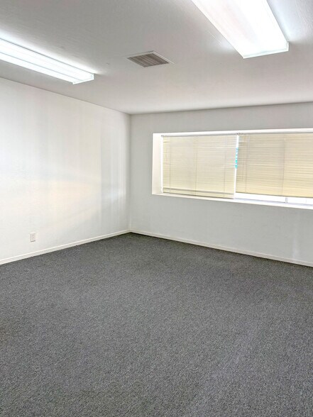 More Photos Of 2437 Durant Ave, Berkeley Storefront For Lease