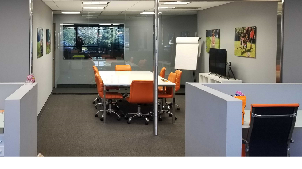 More Photos Of 10-22 Dubon Ct, Farmingdale Industrial For Lease