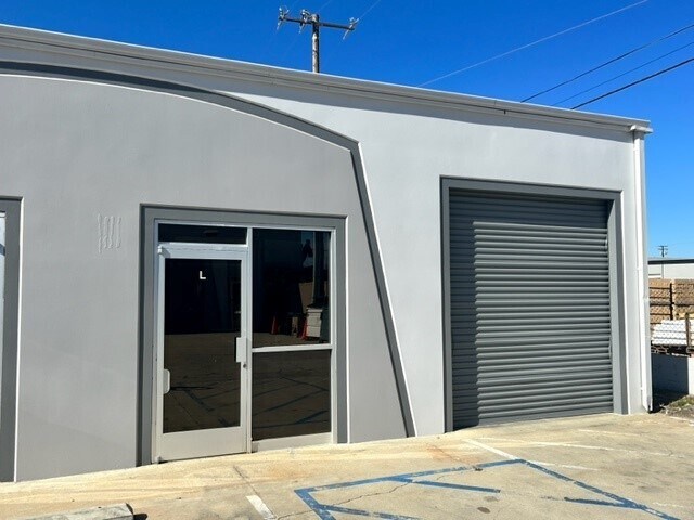 More Photos Of 1100 S Cypress St, La Habra Light Manufacturing For Lease