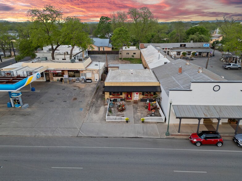 Primary Photo Of 225 & 227 S Main St, Boerne General Retail For Sale