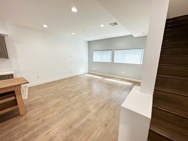 More Photos Of 412 N Ardmore Ave, Los Angeles Apartments For Sale