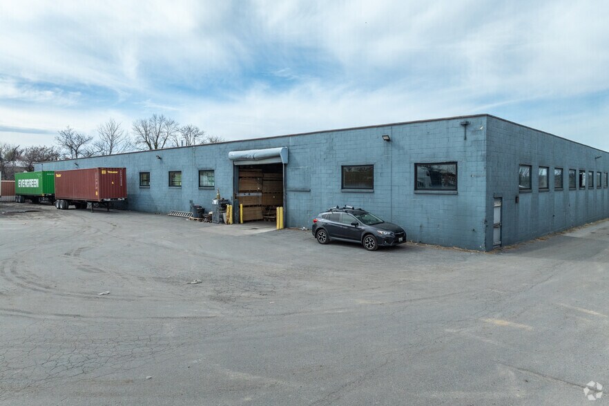 More Photos Of 6001 Erdman Ave, Baltimore Industrial For Sale