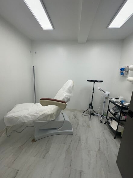 More Photos Of 56 Doyer Ave, White Plains Apartments For Sale