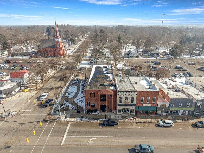 More Photos Of 107 S Main St, Almont Restaurant For Lease