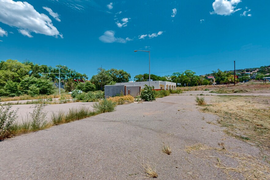 More Photos Of 11807 NM 337 #3, Tijeras Convenience Store For Sale