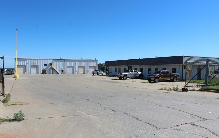 More Photos Of 4616 Oil Patch Dr, Woodward Warehouse For Sale