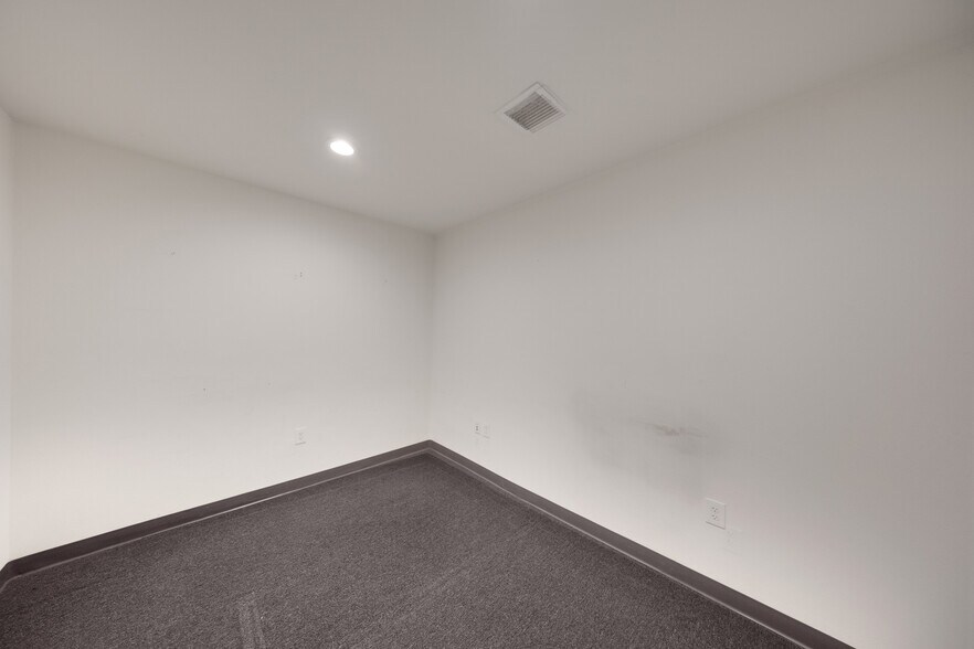 More Photos Of 408 S Beach Blvd, Anaheim Medical For Sale