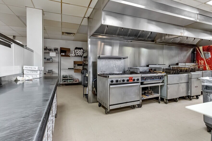 More Photos Of 2-85 Bristol Ln, Ellicottville General Retail For Lease