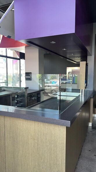 More Photos Of 6255 W Sunset Blvd, Los Angeles Office For Lease