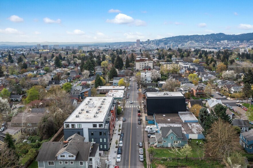 More Photos Of 4729 N Albina St, Portland Warehouse For Sale