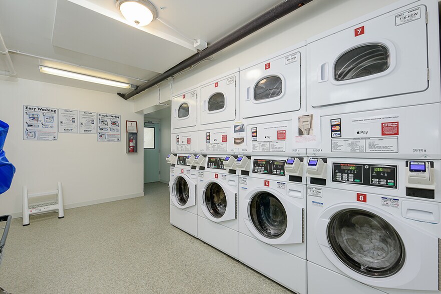 More Photos Of 800 Queen Anne Ave N, Seattle Apartments For Sale