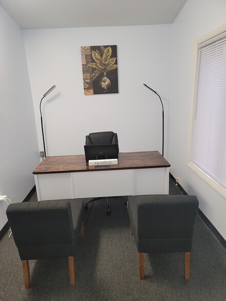 More Photos Of 1522 Pointer Ridge Pl, Bowie Coworking Space