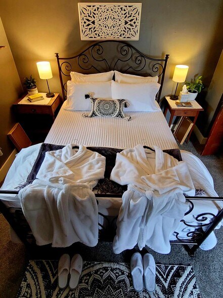 More Photos Of 11341 Raystown Rd, Huntingdon Hospitality For Sale