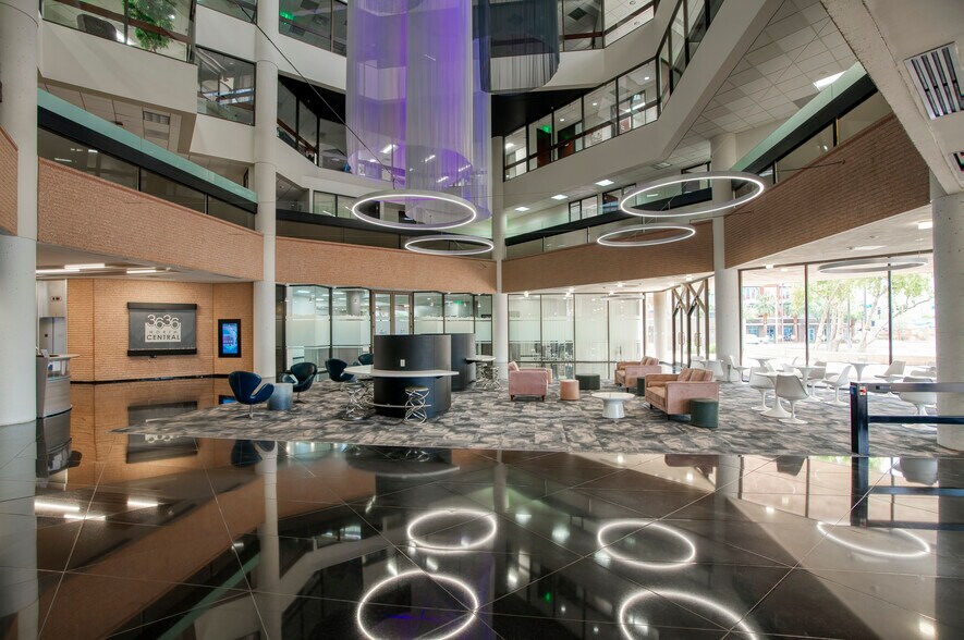 More Photos Of 3636 N Central Ave, Phoenix Office For Lease