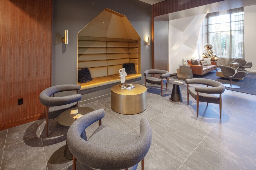 More Photos Of 255 NW 10th Ave, Portland Apartments For Lease