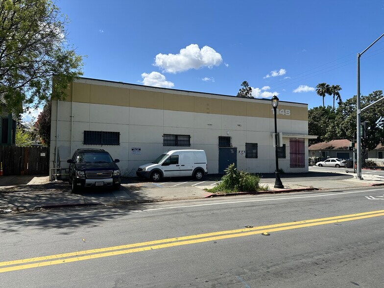 More Photos Of 1148 E San Antonio St, San Jose Warehouse For Sale