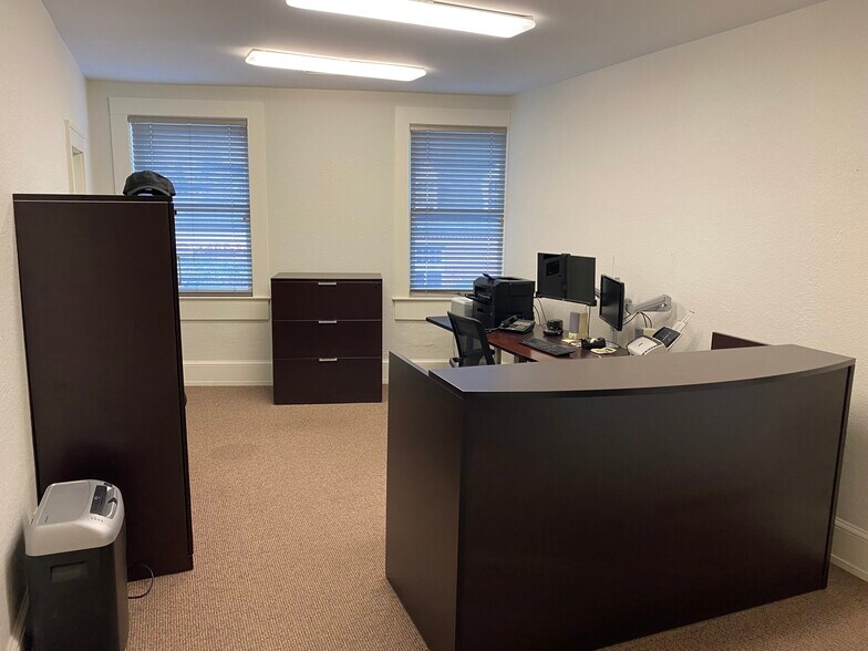 More Photos Of 795 Merrimon Ave, Asheville Freestanding For Lease