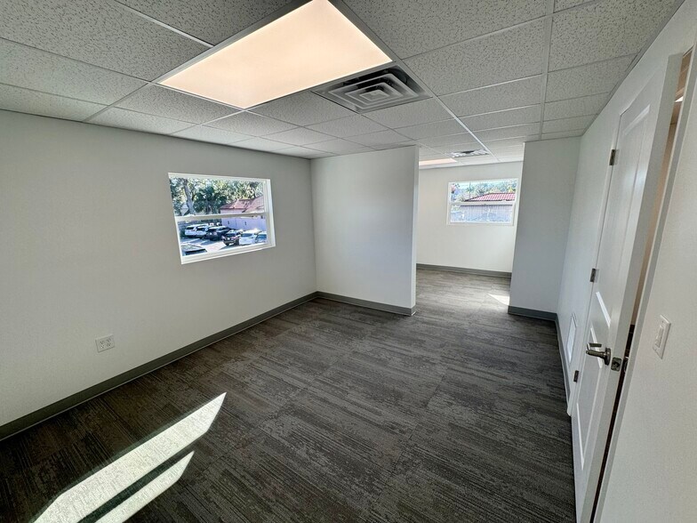More Photos Of 525 Shadow Lakes Blvd, Ormond Beach Office For Sale