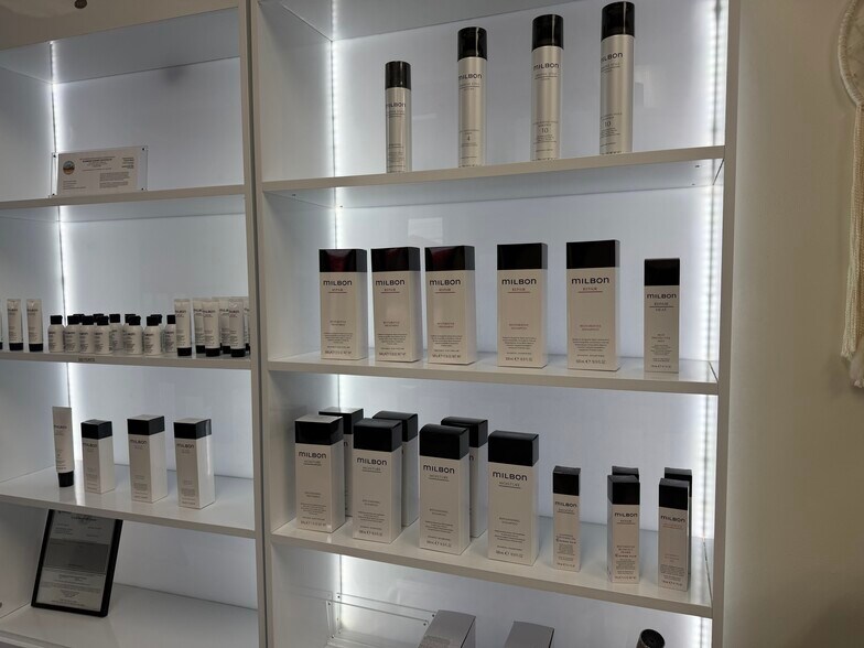 More Photos Of 443-457 W Foothill Blvd, Monrovia Storefront Retail Office For Lease